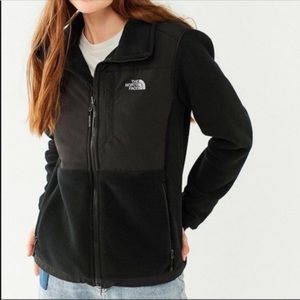 The North Face Denali Black Fleece Nylon Zip up Jacket